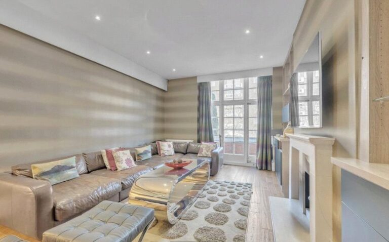 Sandringham Court, Maida Vale