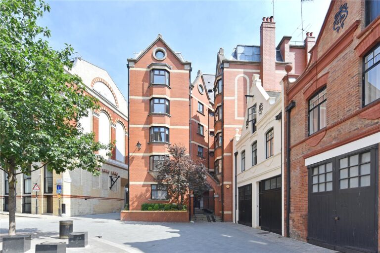 Bloomfield Court, Mayfair