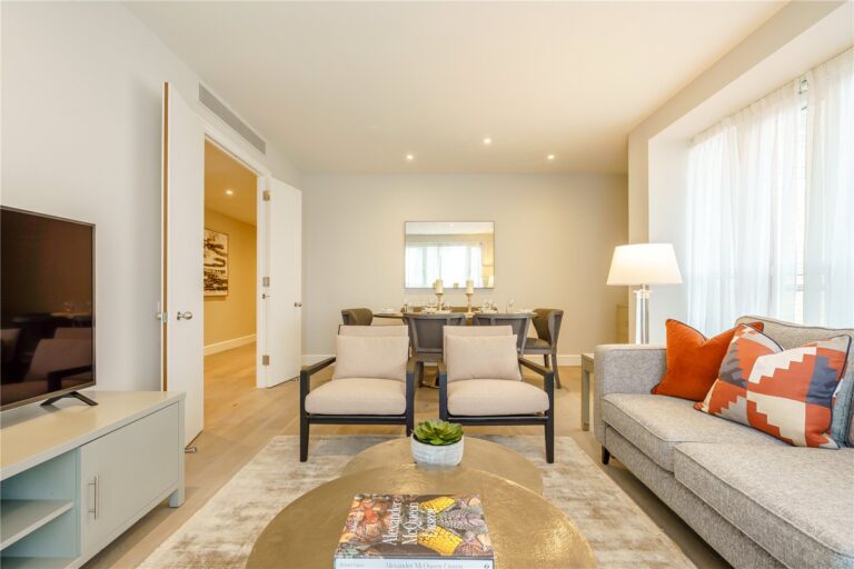 Circus Apartments, Canary Wharf