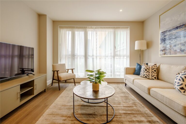 Circus Apartments, Canary Wharf