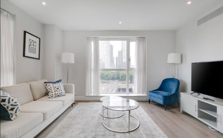 Circus Apartments, Canary Wharf