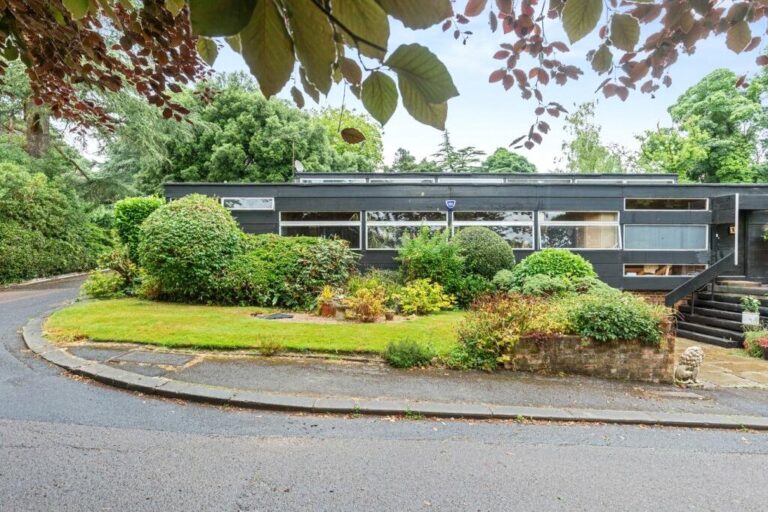 Alymer Close, Stanmore