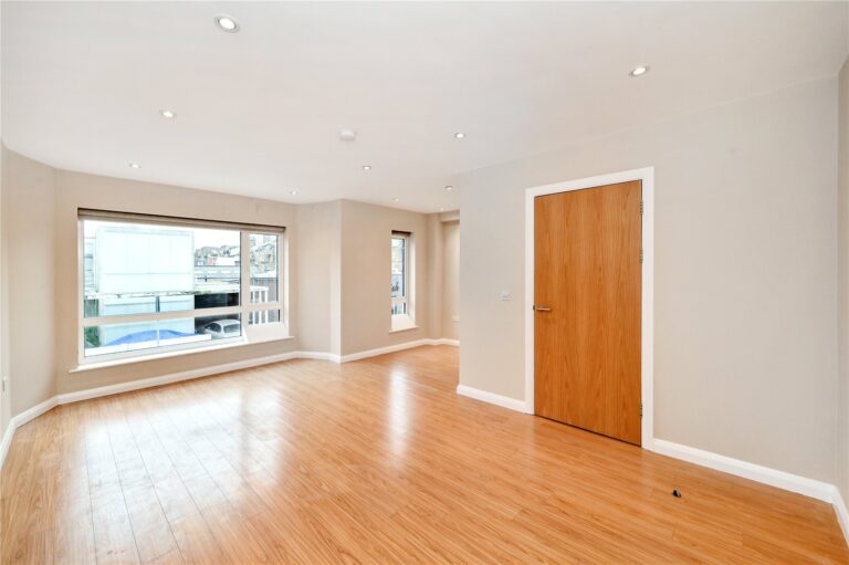 Lincoln Road, East Finchley