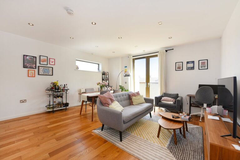Hoxton Residences, Hoxton