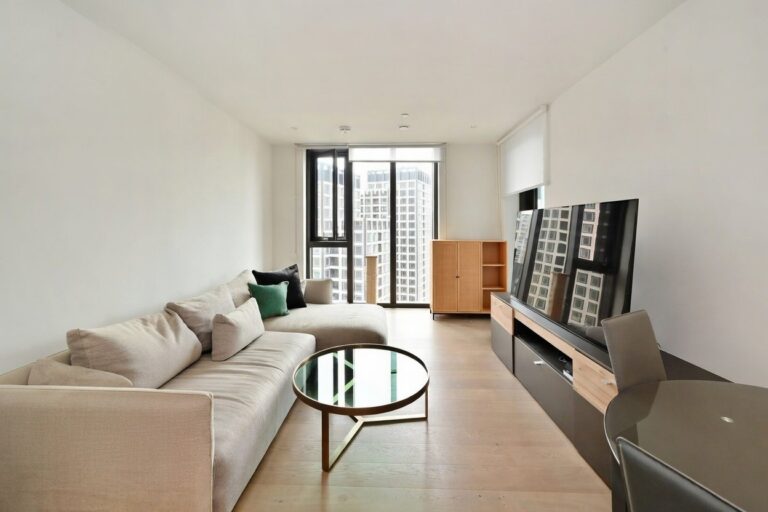 One The Elephant, Elephant & Castle