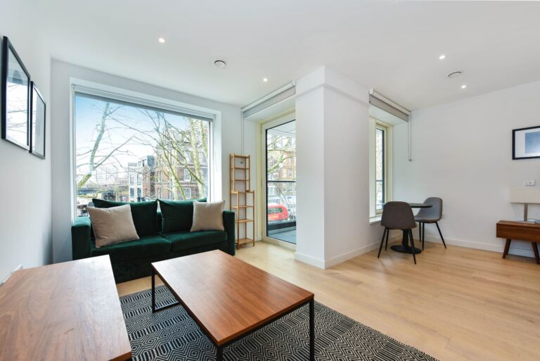 Hurlock Heights, Elephant & Castle