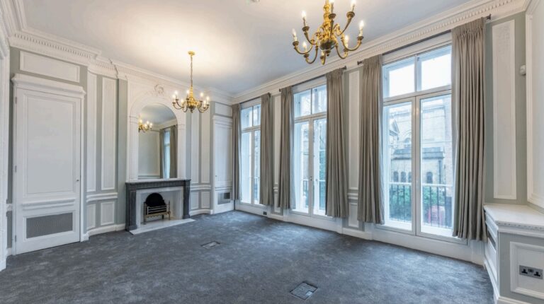 Hobart Place, Belgravia